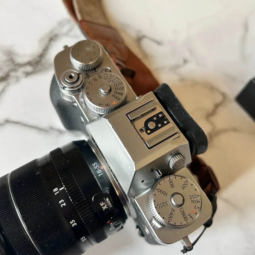 Fujifilm Silver and Black Mirrorless Camera with Lens and Charger Kit
